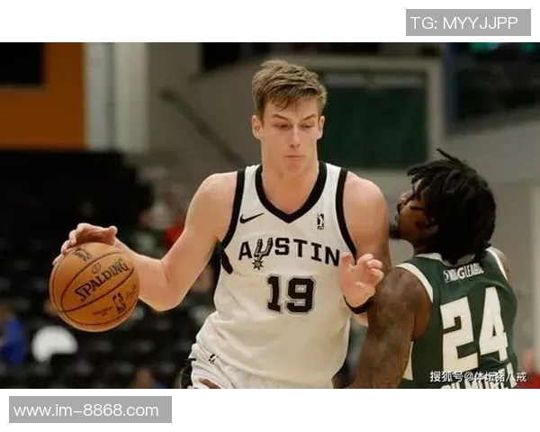 马刺团队协作显神威九人轮换全员得分六人上双助力胜利 马刺团队协作显神威九人轮换全员得分六人上双助力胜利